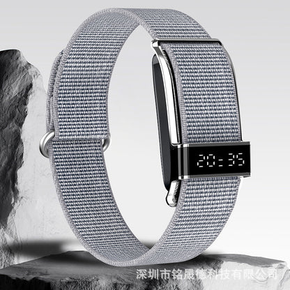 New S18 Cross-Border Hot-Selling Model, Screen-Less Smart Sports Bracelet With Step Counting, Sleep Monitoring, And Incoming Call Vibration Alert